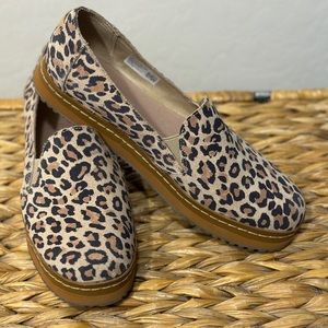 Tom’s Loafers in Animal Print